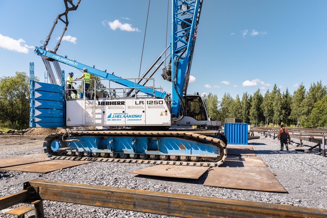 Siltamäki-Suutarila väistötilojen teräsperustukset